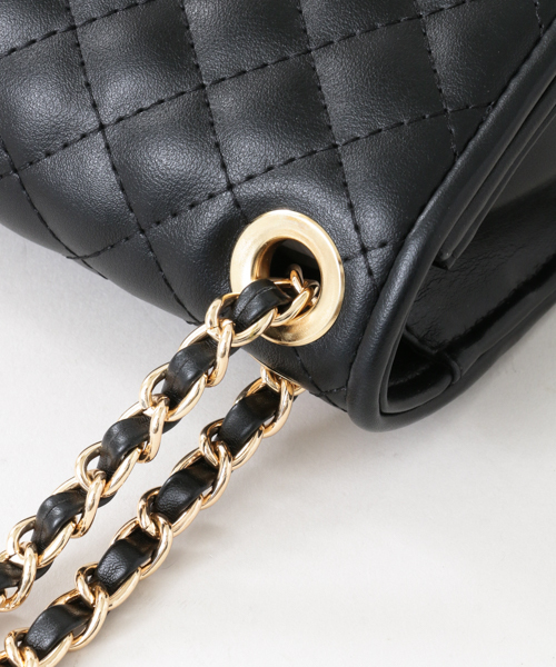 URBAN RESEARCH（アーバンリサーチ）の「キルティングチェーンショルダーバッグ（ショルダーバッグ・レディース・ブラック/キャメル・FREE）」の7枚目の写真
