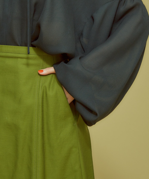 Abahouse Devinette（ドゥヴィネット）の「タックフレアースカート（スカート・レディース・ホワイト/カーキ/ブラック・36/38）」の8枚目の写真