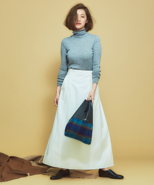 Abahouse Devinette（ドゥヴィネット）の「タックフレアースカート（スカート・レディース・ホワイト/カーキ/ブラック・36/38）」の15枚目の写真