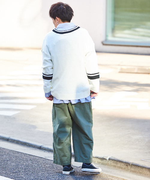 kutir（クティール）の「【ルーズシルエット】 チルデンニット プルオーバー S/S（ニット/セーター・メンズ・ホワイト/ブラック/ベージュ/ブラック系その他・MEDIUM/LARGE）」の7枚目の写真