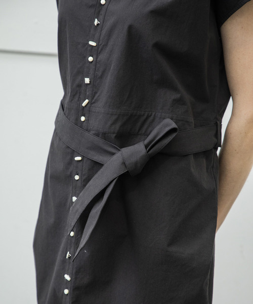 Emma Taylor(エマテイラー)の「シェルボタンシャツドレス(シャツワンピース・レディース・オフホワイト・FREE)」の13枚目の写真