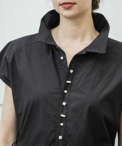 Emma Taylor(エマテイラー)の「シェルボタンシャツドレス(シャツワンピース・レディース・オフホワイト・FREE)」の14枚目の写真