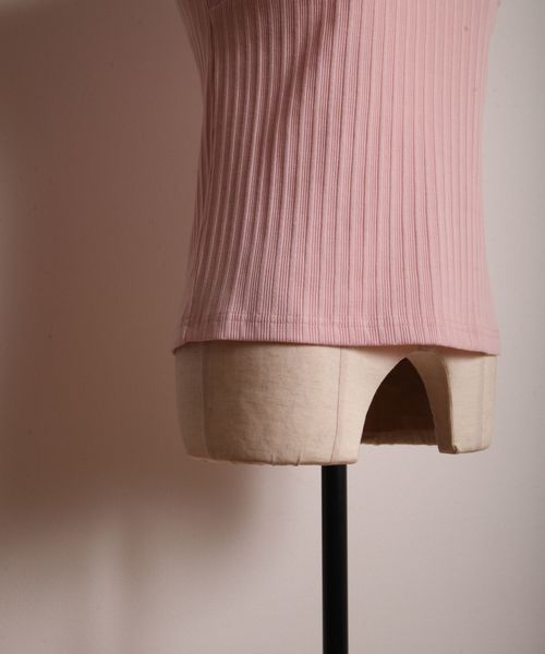 tocco closet(トッコ クローゼット)の「フラワーパールビジュー付きスカラネックリブトップス(その他トップス・レディース・ネイビー/ピンク/オフホワイト・M)」の6枚目の写真