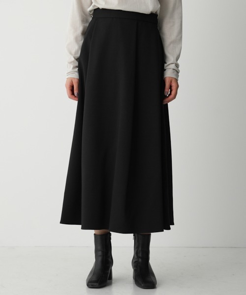 y/m（イム）の「TW W Cloth Tuck Long SK (TW ダブルタックロング 