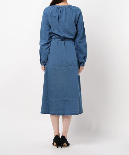 rps（アールピーエス）の「共リボン前あきストレッチデニムワンピース（ワンピース・レディース・ネイビー/ブルー/ブラック・M）」の6枚目の写真