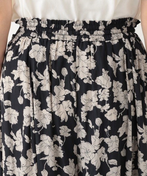 GLOBAL WORK（グローバルワーク）の「サラサラサテン柄フレアワイドパンツ/875179（その他パンツ・レディース・ネイビー/ブラウン/グレー系その他・MEDIUM/LARGE）」の14枚目の写真