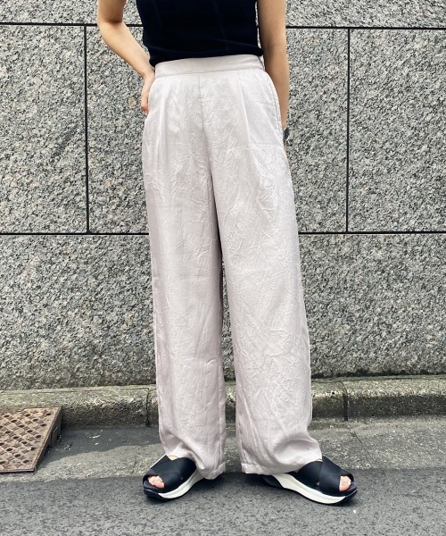 PAGEBOY（ページボーイ）の「クラッシュサテンパンツ（その他パンツ・レディース・ライム/ブラック/グレイッシュベージュ・FREE）」の11枚目の写真