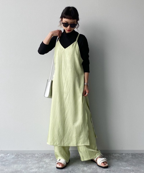 PAGEBOY（ページボーイ）の「クラッシュサテンパンツ（その他パンツ・レディース・ライム/ブラック/グレイッシュベージュ・FREE）」の13枚目の写真