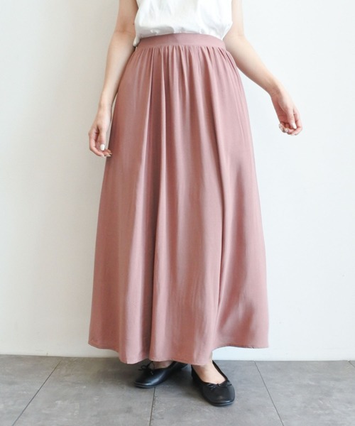 earth music&ecology（アースミュージックアンドエコロジー）の「レーヨンギャザーフレアスカート ＊（スカート・レディース・ブラック/ダークグリーン/ネイビー/マスタード/ブラック系その他/ライトベージュ/ベージュ系その他3/ピンク系その他2・FREE）」の8枚目の写真