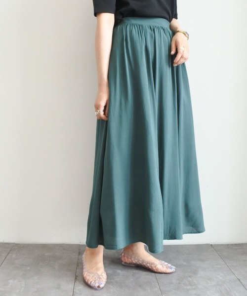 earth music&ecology（アースミュージックアンドエコロジー）の「レーヨンギャザーフレアスカート ＊（スカート・レディース・ブラック/ダークグリーン/ネイビー/マスタード/ブラック系その他/ライトベージュ/ベージュ系その他3/ピンク系その他2・FREE）」の12枚目の写真