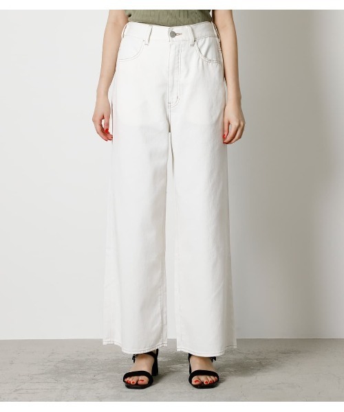 AZUL by moussy（アズールバイマウジー）の「EASY DENIM WIDE/イージーデニムワイド（デニムパンツ・レディース・ホワイト/ライトブルー・MEDIUM/SMALL）」の22枚目の写真