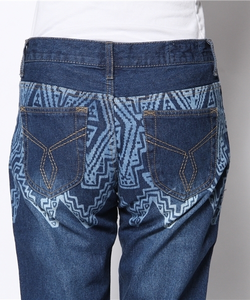 チャイハネ（チャイハネ）の「【チャイハネ】ジオメプリント デニムパンツ（デニムパンツ・レディース・ブルー・28inch/29inch/27inch）」の5枚目の写真