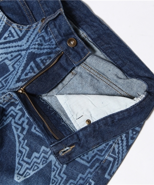 チャイハネ（チャイハネ）の「【チャイハネ】ジオメプリント デニムパンツ（デニムパンツ・レディース・ブルー・28inch/29inch/27inch）」の8枚目の写真