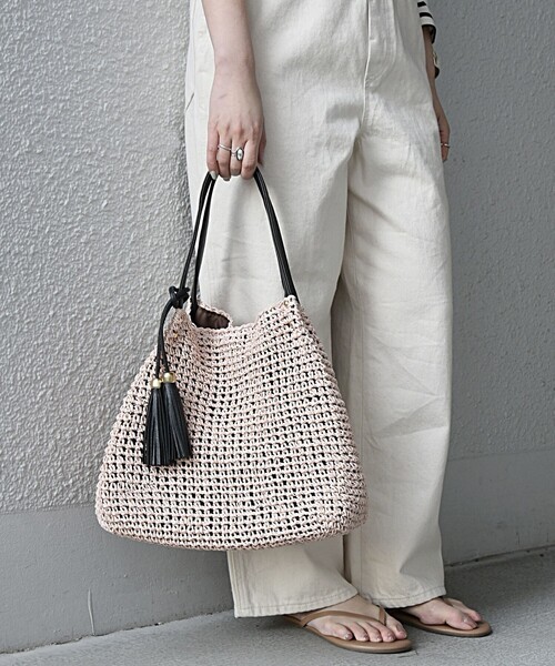 SHIPS any(シップス エニィ)の「【WEB限定】SHIPS any: コマアミ トート(トートバッグ・レディース・ブラック/ネイビー/ピンク/キャメル/グリーン/ブラウン/ライトグレー/ブルー/ライトブラウン/ラベンダー・ONE SIZE)」の10枚目の写真