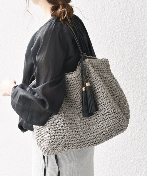 SHIPS any(シップス エニィ)の「【WEB限定】SHIPS any: コマアミ トート(トートバッグ・レディース・ブラック/ネイビー/ピンク/キャメル/グリーン/ブラウン/ライトグレー/ブルー/ライトブラウン/ラベンダー・ONE SIZE)」の13枚目の写真