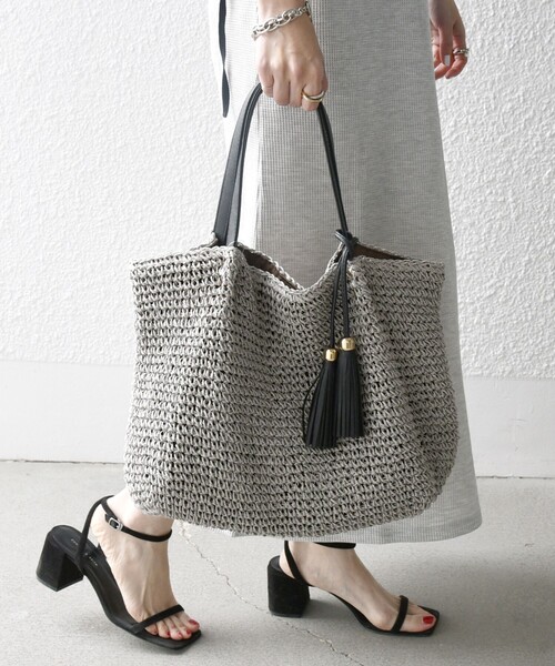 SHIPS any(シップス エニィ)の「【WEB限定】SHIPS any: コマアミ トート(トートバッグ・レディース・ブラック/ネイビー/ピンク/キャメル/グリーン/ブラウン/ライトグレー/ブルー/ライトブラウン/ラベンダー・ONE SIZE)」の15枚目の写真