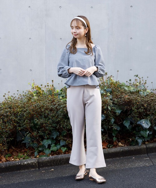 flower（フラワー）の「デイリーフレアパンツ（その他パンツ・レディース・ベージュ/グレー・FREE）」の5枚目の写真