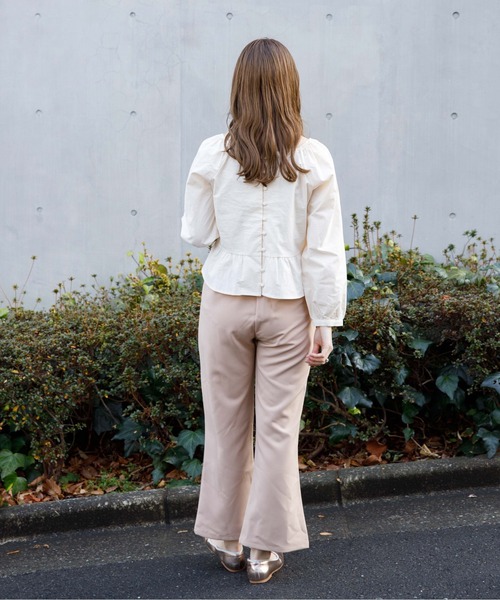 flower（フラワー）の「デイリーフレアパンツ（その他パンツ・レディース・ベージュ/グレー・FREE）」の12枚目の写真