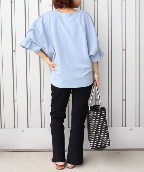 NOLLEY’S(ノーリーズ)の「ダンボールプルオーバーカットソー(Tシャツ/カットソー・レディース・チャコールグレー/オフホワイト/サックスブルー/ブラック・38)」の7枚目の写真