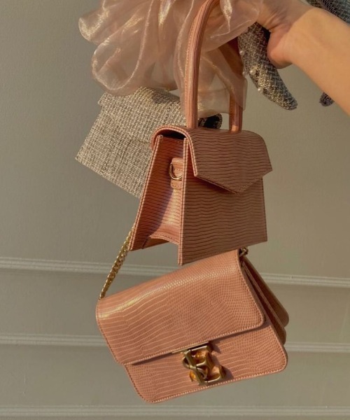 eimy istoire（エイミーイストワール）の「ES motif Emboss Pochette  