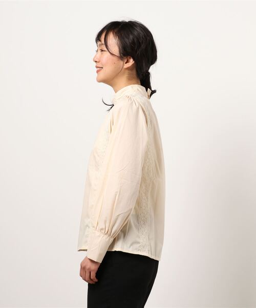 aimoha（アイモハ）の「ボリュームスリーブモックネックブラウス（シャツ/ブラウス・レディース・ベージュ・SMALL/MEDIUM/LARGE/X-LARGE）」の6枚目の写真