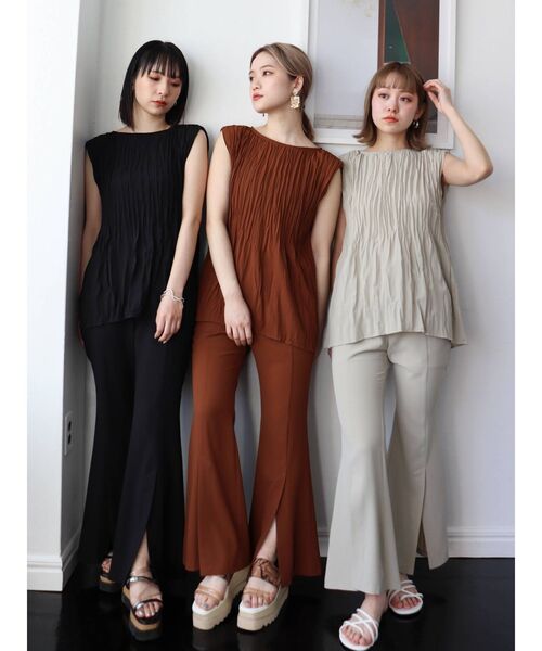 MURUA（ムルーア）の「ラウンドワッシャーチュニック（シャツ/ブラウス・レディース・ブラック/ベージュ/ブラウン・FREE）」の11枚目の写真