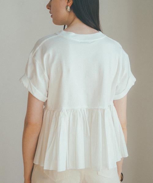 CLANE（クラネ）の「【CLANE(クラネ)】バックフリルTシャツ / BACK FRILL TEE 10105-1122（Tシャツ/カットソー・レディース・ホワイト/ブラック/ベージュ/パープル・1）」の9枚目の写真