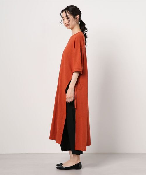 MANASTASH（マナスタッシュ）の「MANASTASH/マナスタッシュ　Ws HEMP SLIT DRESS　ウィメンズヘンプスリットドレス（ワンピース・レディース・ナチュラル/ブラック/オレンジ系その他・MEDIUM）」の4枚目の写真