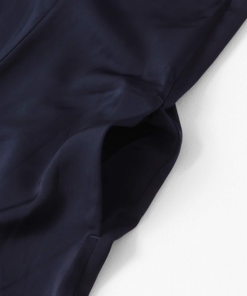 ITEMS URBANRESEARCH（アイテムズ アーバンリサーチ）の「Vネックマキシワンピース（ワンピース・レディース・グレー/グレー系その他/ネイビー・FREE）」の6枚目の写真