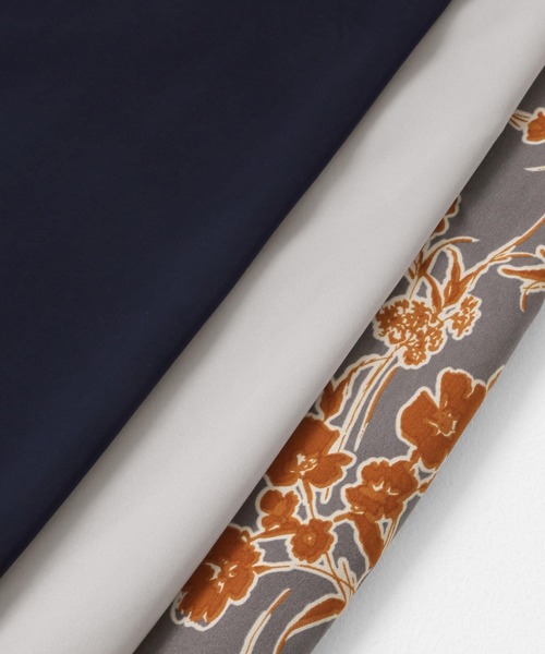 ITEMS URBANRESEARCH（アイテムズ アーバンリサーチ）の「Vネックマキシワンピース（ワンピース・レディース・グレー/グレー系その他/ネイビー・FREE）」の4枚目の写真