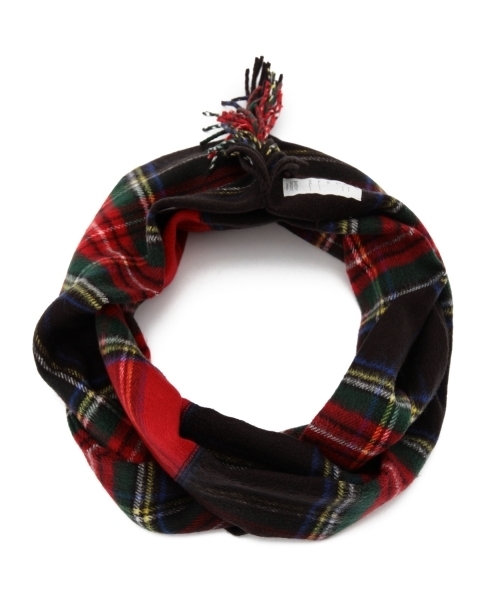 こども ビームス（コドモビームス）の「Smoothy / 2nd リングマフラー（マフラー・キッズ・ブラック/レッド・ONE SIZE）」の14枚目の写真