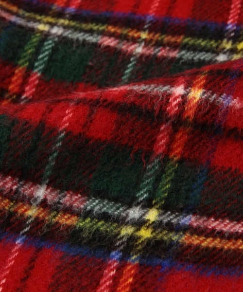 こども ビームス（コドモビームス）の「Smoothy / 2nd リングマフラー（マフラー・キッズ・ブラック/レッド・ONE SIZE）」の13枚目の写真