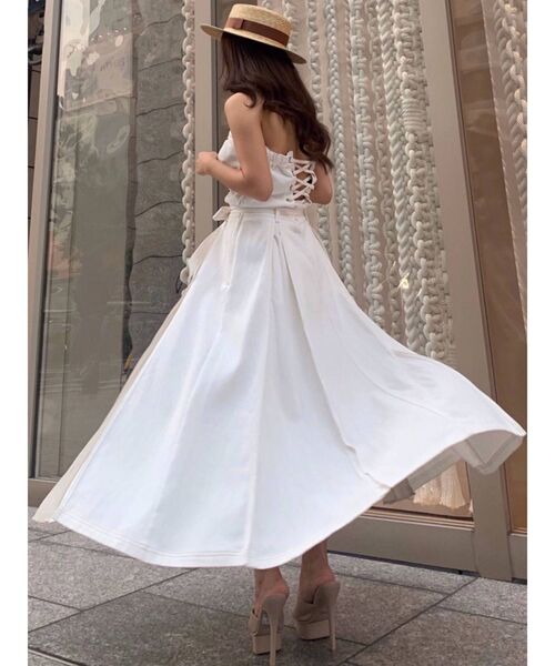 RESEXXY（リゼクシー）の「デニム調リボンジャンスカ（ジャンパースカート・レディース・ホワイト/ベージュ/インディゴブルー・FREE）」の5枚目の写真