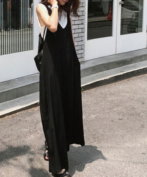 meJane（ミージェーン）の「フレンチスリーブTシャツ+ワイドパンツサロペットセットアップ【ZOZOTOWN限定】（サロペット/オーバーオール・レディース・ブラック・FREE）」の6枚目の写真