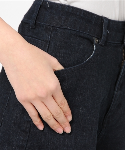 WEGO（ウィゴー）の「WEGO/ハイウエストデニムショーツ（デニムパンツ・レディース・ホワイト/インディゴブルー/ダークインディゴブルー/ネイビー・MEDIUM/LARGE）」の15枚目の写真