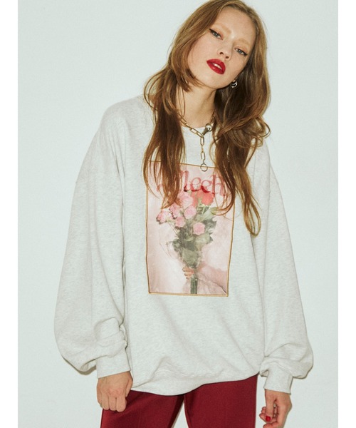 jouetie(ジュエティ)の「フラワーフォト プルオーバー【スウェット/トレーナー】(スウェット・レディース・ブラック/グレー/オレンジ・MEDIUM)」の3枚目の写真