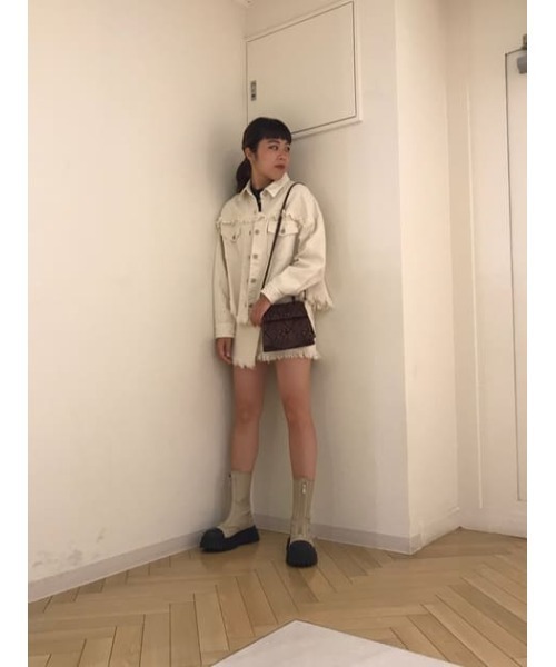 SLY(スライ)の「DAMAGE DENIM SH JK ダメージ デニムジャケット(デニムジャケット・レディース・グレー/アイボリー・FREE)」の21枚目の写真