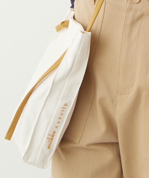 unclip（アンクリップ）の「【mikke×unclip by村濱遥さんコラボ】刺繍入りキャンバスショルダーバッグ（ショルダーバッグ・レディース・ブラウン/イエロー/ベージュ・FREE）」の12枚目の写真