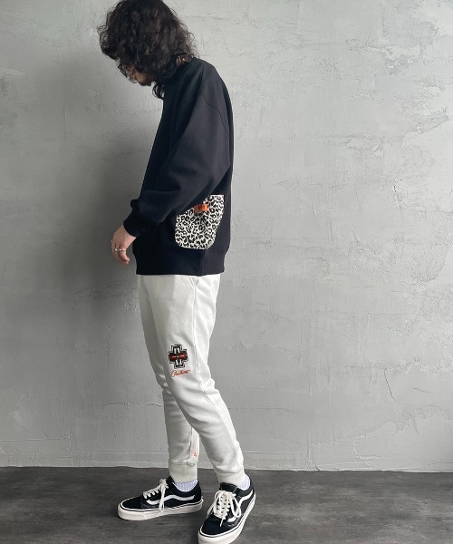 UNIVERSAL OVERALL（ユニバーサルオーバーオール）の「[UNIVERSAL OVERALL/ユニバーサルオーバーオール] 別注 カバーオールスウェット（スウェット・レディース・ブラック/ブルー/グレイッシュベージュ・S/M/L/XL）」の11枚目の写真