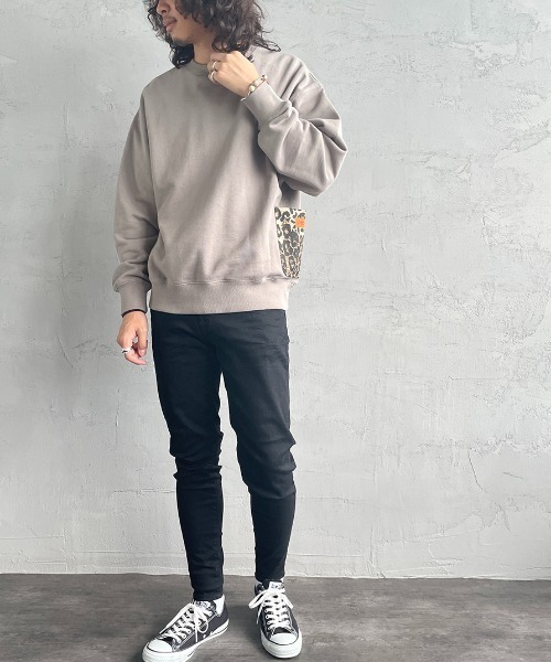 UNIVERSAL OVERALL（ユニバーサルオーバーオール）の「[UNIVERSAL OVERALL/ユニバーサルオーバーオール] 別注 カバーオールスウェット（スウェット・レディース・ブラック/ブルー/グレイッシュベージュ・S/M/L/XL）」の4枚目の写真