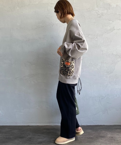 UNIVERSAL OVERALL（ユニバーサルオーバーオール）の「[UNIVERSAL OVERALL/ユニバーサルオーバーオール] 別注 カバーオールスウェット（スウェット・レディース・ブラック/ブルー/グレイッシュベージュ・S/M/L/XL）」の17枚目の写真