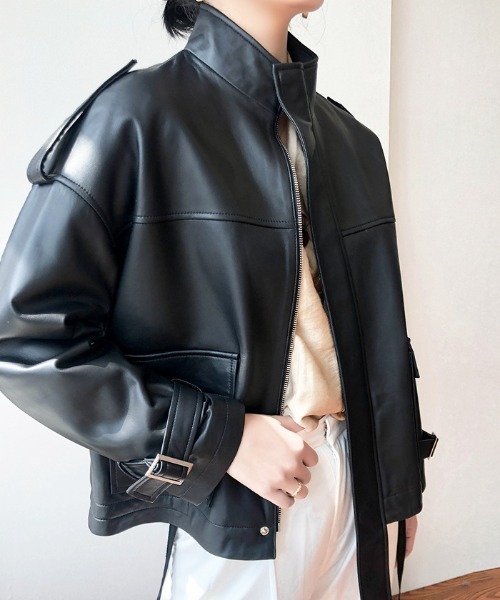 Futier land（フューティアランド）の「BIGポケットスタンドカラーライダース（ライダースジャケット・レディース・ブラック/ベージュ・MEDIUM）」の6枚目の写真