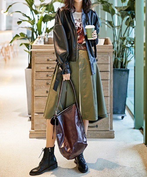 Futier land（フューティアランド）の「BIGポケットスタンドカラーライダース（ライダースジャケット・レディース・ブラック/ベージュ・MEDIUM）」の11枚目の写真