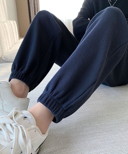 me+em select(ミームセレクト)の「【 5color 】ワッフルジョガーパンツ【数量限定販売】(スウェットパンツ・レディース・チャコールグレー/ブラック/グレー/ブルー/アイボリー・MEDIUM/LARGE)」の6枚目の写真