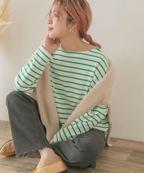 ITEMS URBANRESEARCH（アイテムズ アーバンリサーチ）の「バスクボーダーロングTシャツ（Tシャツ/カットソー・レディース・ネイビー/グリーン/ブラック・FREE）」の2枚目の写真