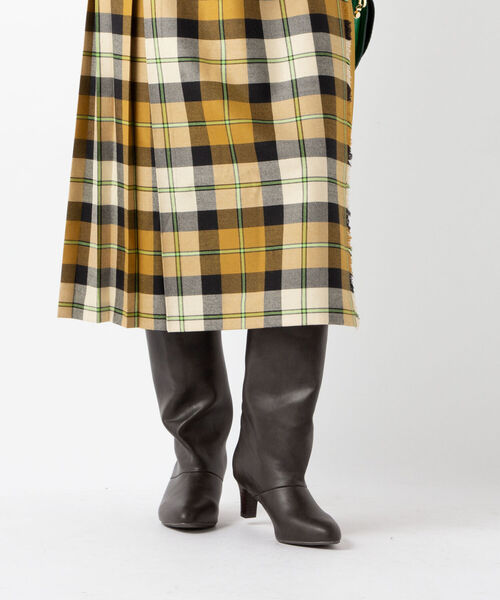 NOLLEY’S（ノーリーズ）の「ワイドロングブーツ（ブーツ・レディース・ダークブラウン/ブラック/ベージュ系その他3・MEDIUM/LARGE/SMALL）」の8枚目の写真