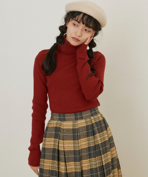 MERLOT（メルロー）の「リブタートルネックニット（ニット/セーター・レディース・グリーン/ワインレッド/マスタード/ホワイト・FREE）」の4枚目の写真