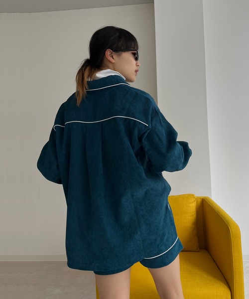 Avvenente（アベネンテ）の「【Avvenente】コーデュロイパイピングシャツ（シャツ/ブラウス・レディース・ブルー/ライトブラウン・FREE）」の19枚目の写真