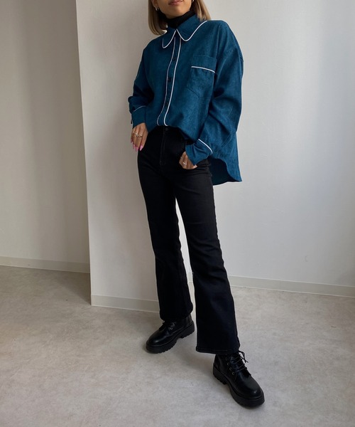 Avvenente（アベネンテ）の「【Avvenente】コーデュロイパイピングシャツ（シャツ/ブラウス・レディース・ブルー/ライトブラウン・FREE）」の21枚目の写真