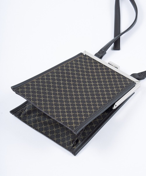 WHO'S WHO gallery（フーズフーギャラリー）の「クラスプショルダー（ショルダーバッグ・レディース・ブラック/ブラウン/サックスブルー/グリーン/レモンイエロー・FREE）」の17枚目の写真